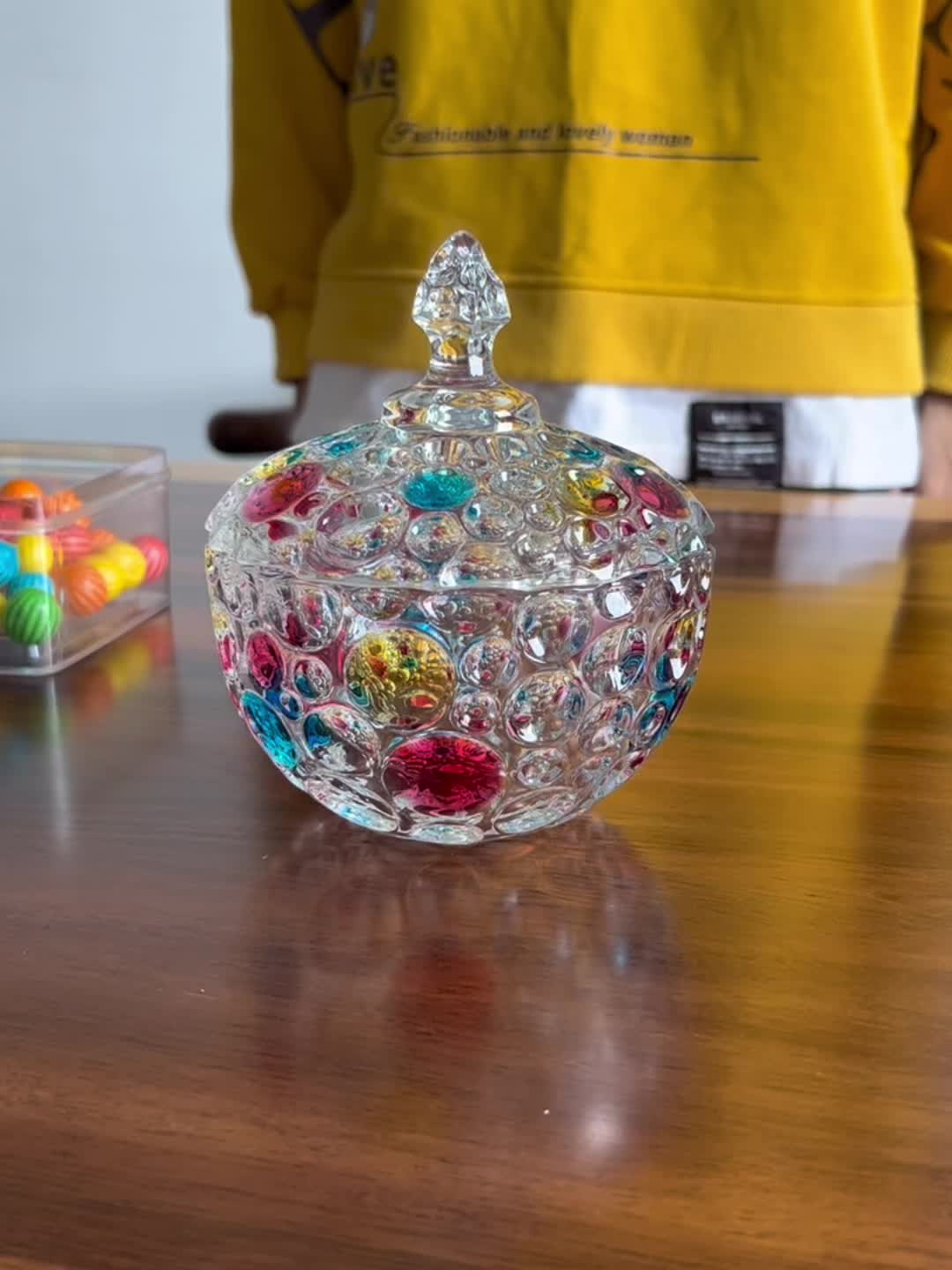 ComSaf Large Christmas Glass Candy Dish with Lid, Clear Candy Bowl, Crystal Christmas Candy Jar for Home, Kitchen, Candy Dish for Office Desk